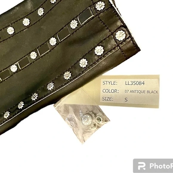 CRIPPLE CREEK Women's Studded Leather Jacket - S